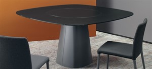 Bonaldo - Mythos Dining Table